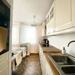 Comfortable And Large Apartman